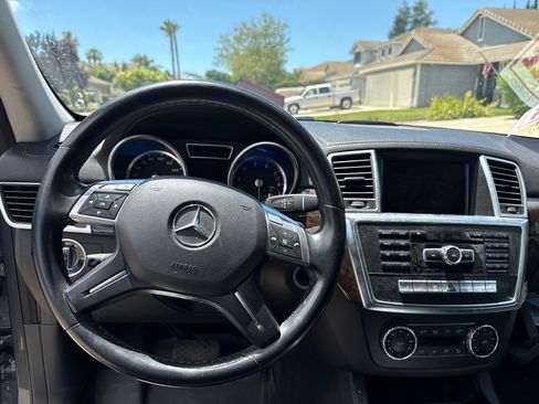 Used 2014 Mercedes-Benz GL 450 4MATIC image 8
