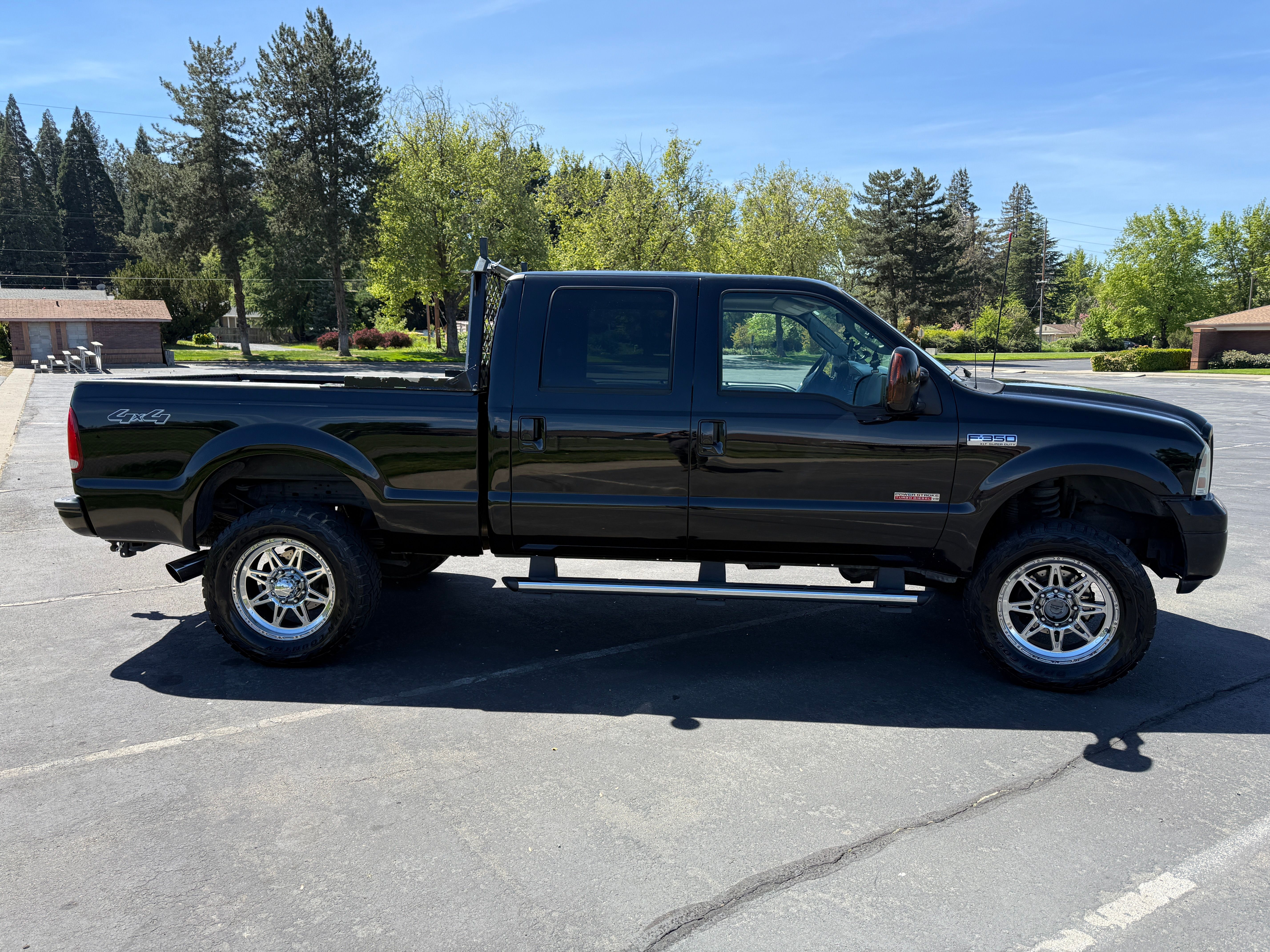 Used 2006 Ford F350 XLT AWD/4WD image 5