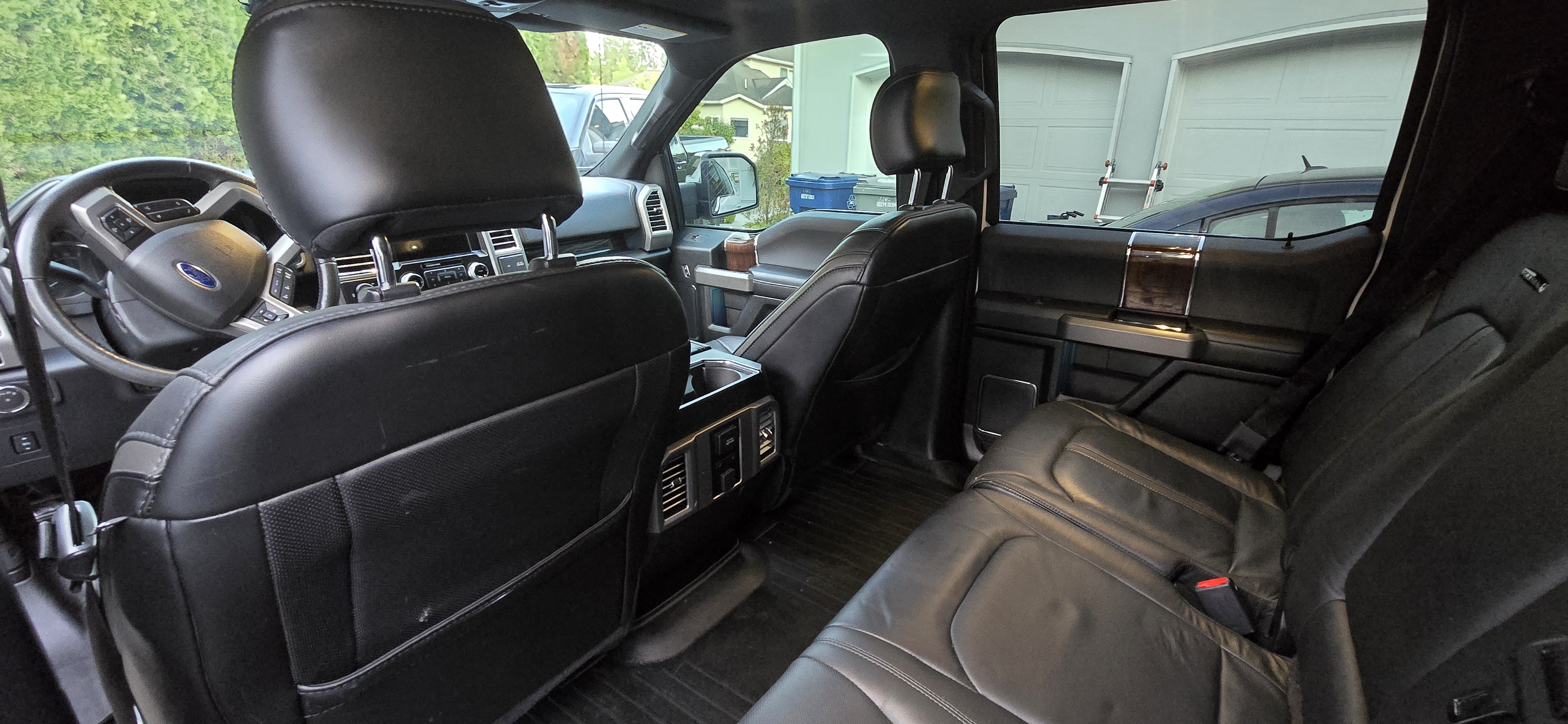 Used 2016 Ford F150 Platinum w/ Equipment Group 701A Luxury AWD/4WD image 14