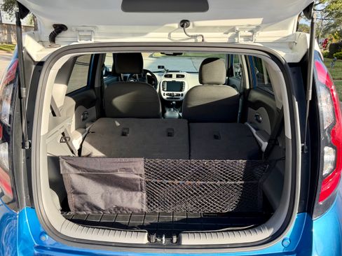 Used 2018 Kia Soul EV FWD image 15