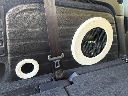 Used 2021 Land Rover Discovery S R-Dynamic image 12