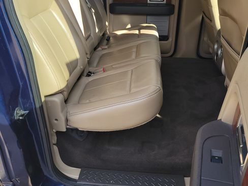 Used 2010 Ford F150 Lariat image 5