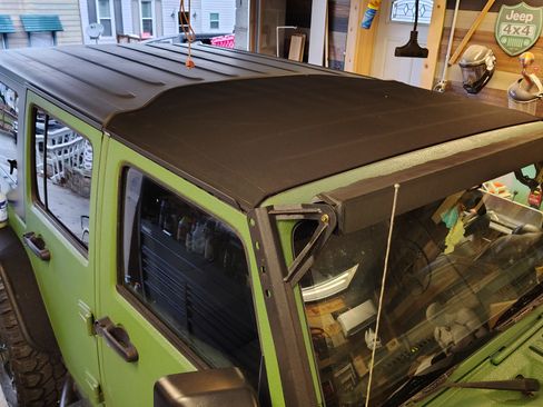 Used 2015 Jeep Wrangler Unlimited Sport image 9