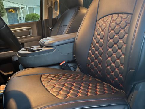 Used 2014 RAM 2500 SLT image 12