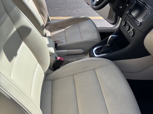 Used 2013 Volkswagen Jetta TDI image 8