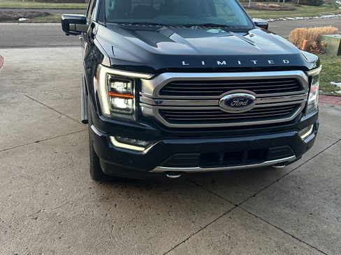 Used 2022 Ford F150 Limited image 6