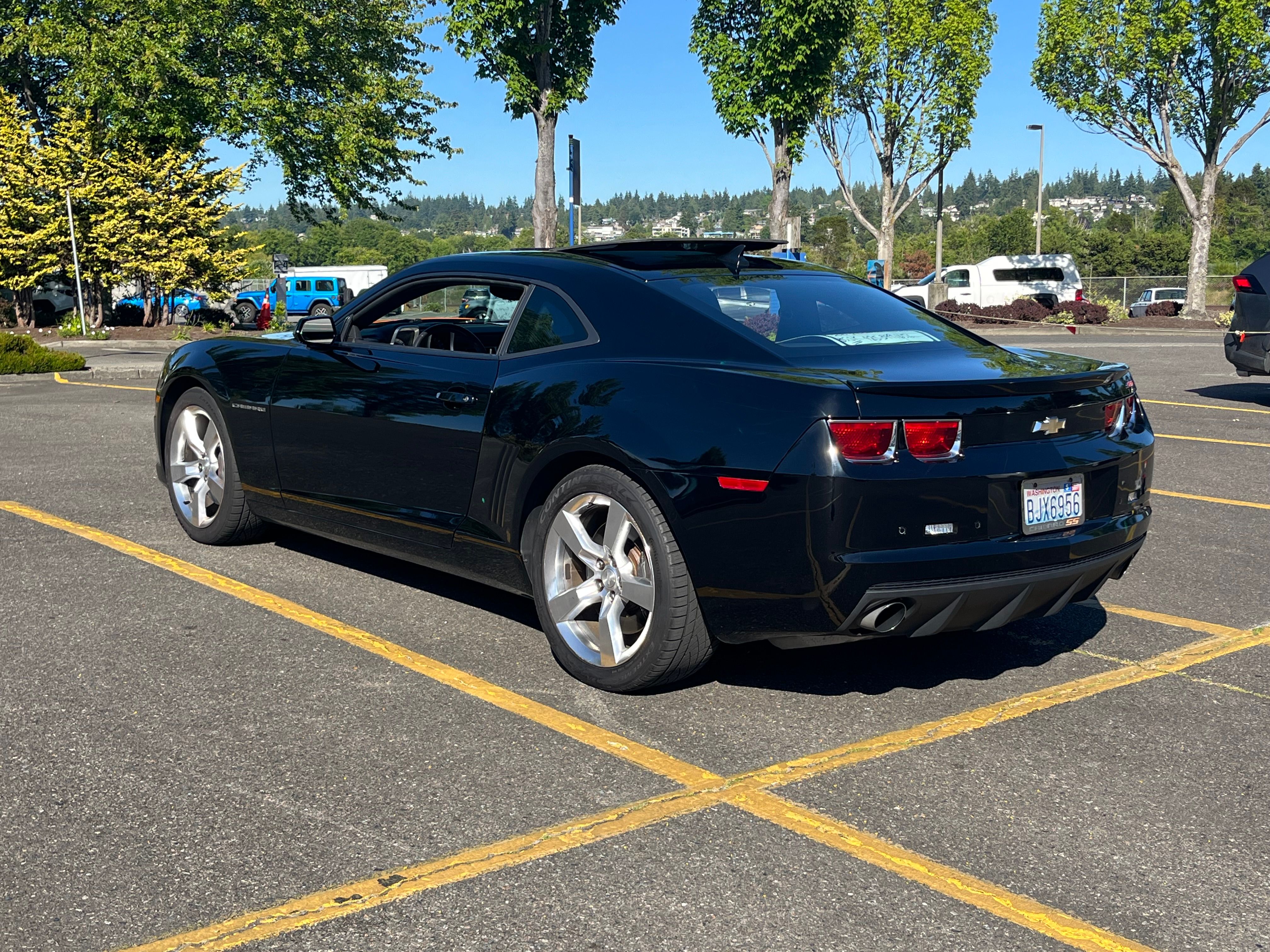 Used 2010 Chevrolet Camaro SS w/ RS Package RWD image 17