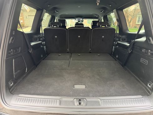 Used 2023 Jeep Wagoneer Series III w/ Rear Seat Video Group 1 image 27