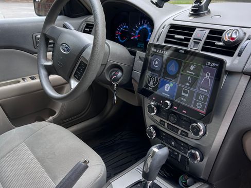 Used 2012 Ford Fusion SE image 18