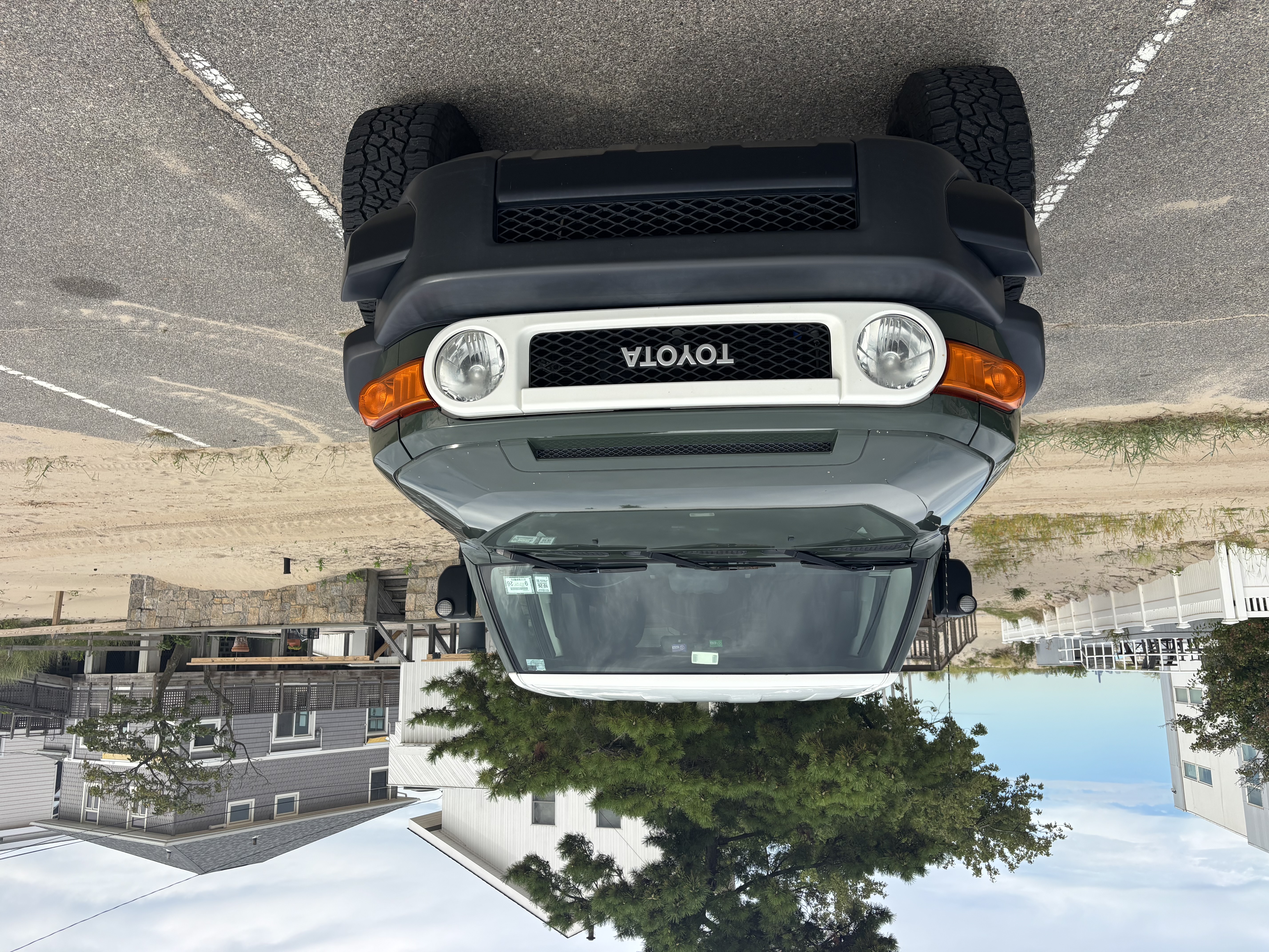 Used 2010 Toyota FJ Cruiser 4WD image 2