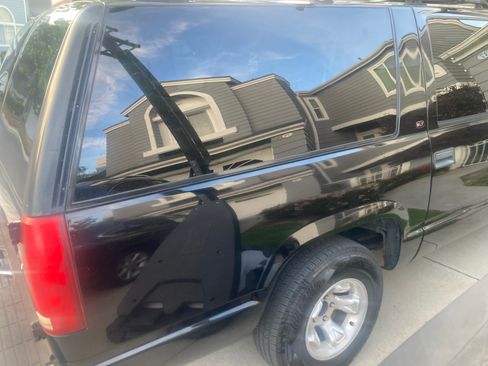 Used 1999 GMC Suburban 2WD w/ Marketing Opt Pkg 3 image 12