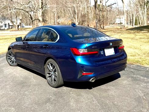 Used 2019 BMW 330i xDrive Sedan w/ Premium Package image 4