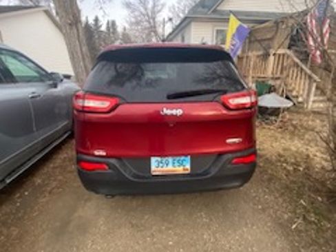 Used 2014 Jeep Cherokee Latitude image 4