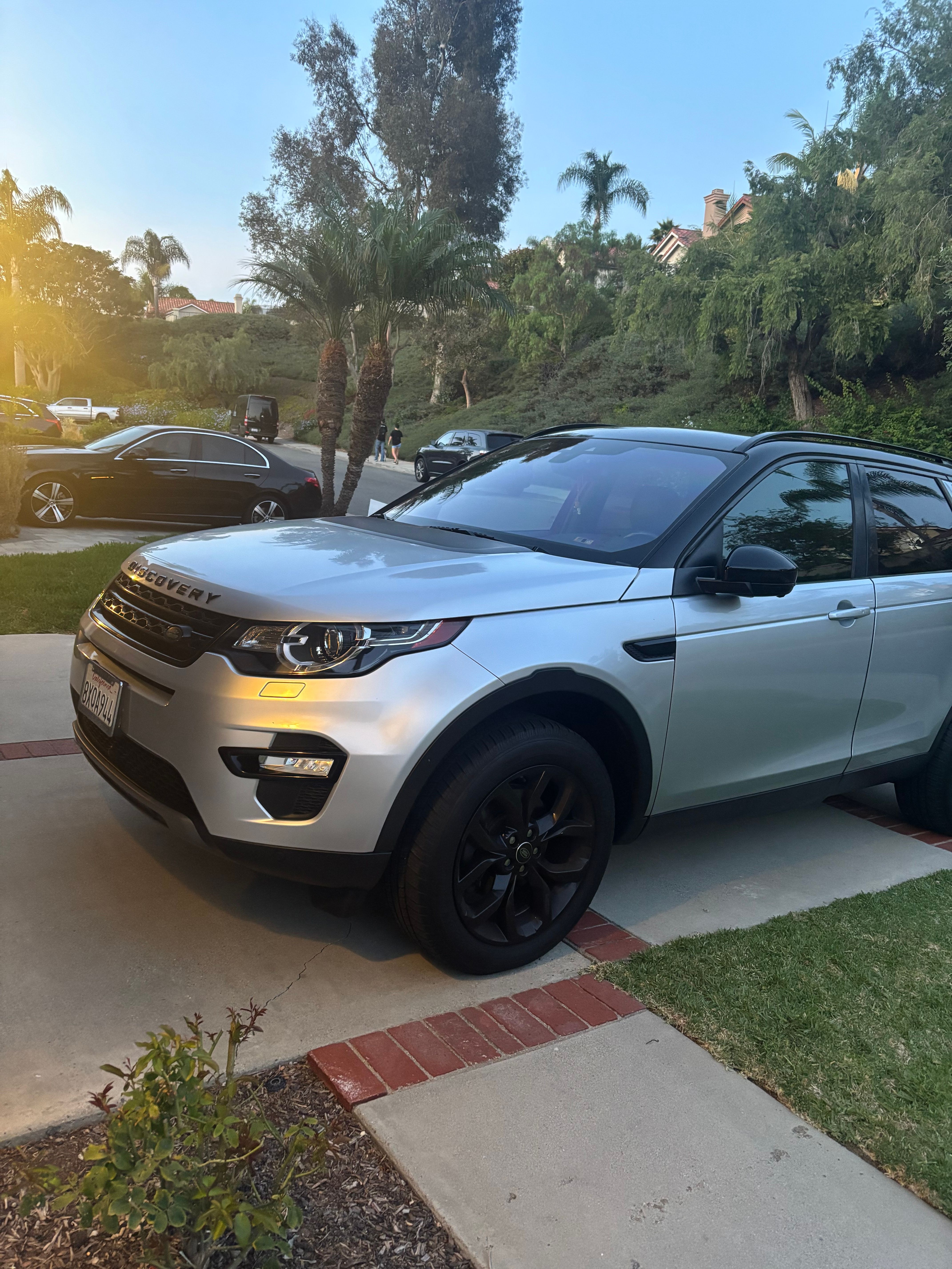 Used 2018 Land Rover Discovery Sport HSE AWD/4WD image 1