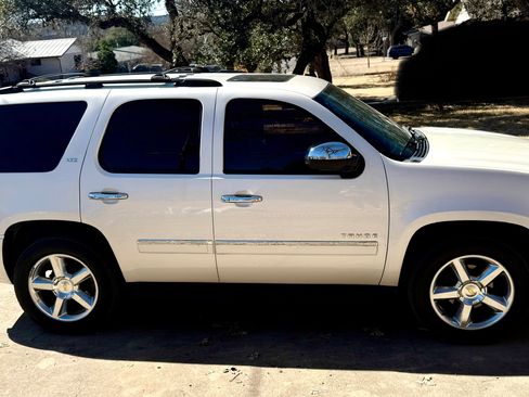 Used 2013 Chevrolet Tahoe LTZ image 1