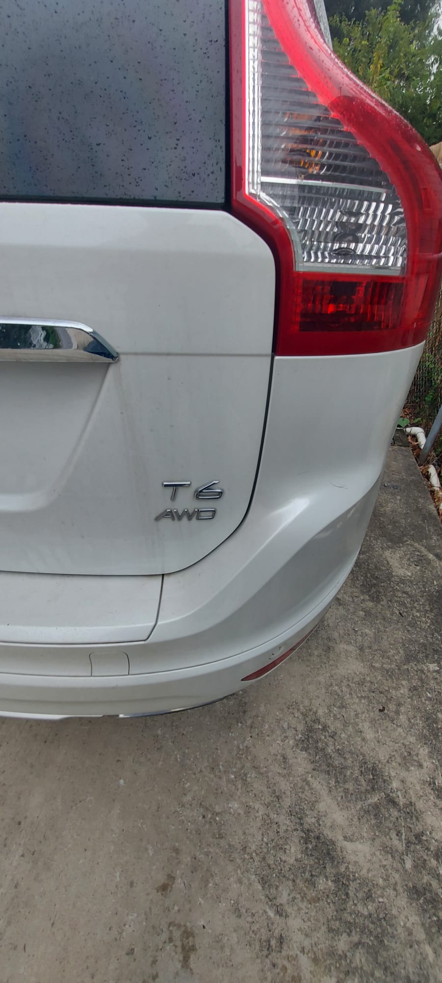 Used 2015 Volvo XC60 T6 w/ Proximity Package AWD/4WD image 5