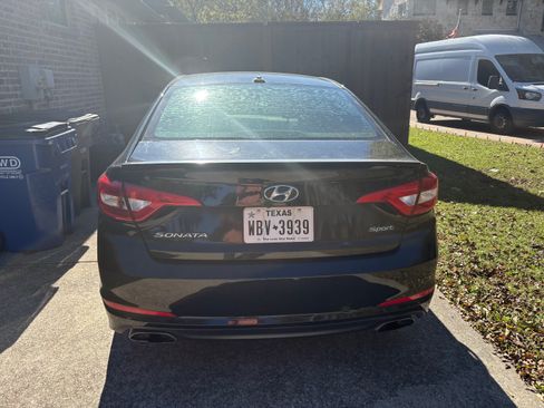 Used 2015 Hyundai Sonata Sport w/ Option Group 04 image 2