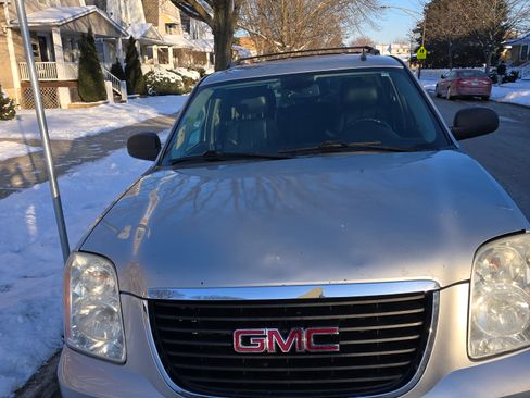 Used 2011 GMC Yukon SLT image 13