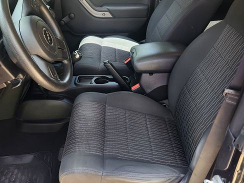 Used 2012 Jeep Wrangler Sport AWD/4WD image 4