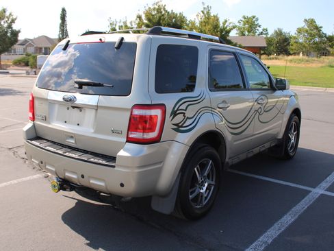 Used 2010 Ford Escape Limited AWD/4WD image 6
