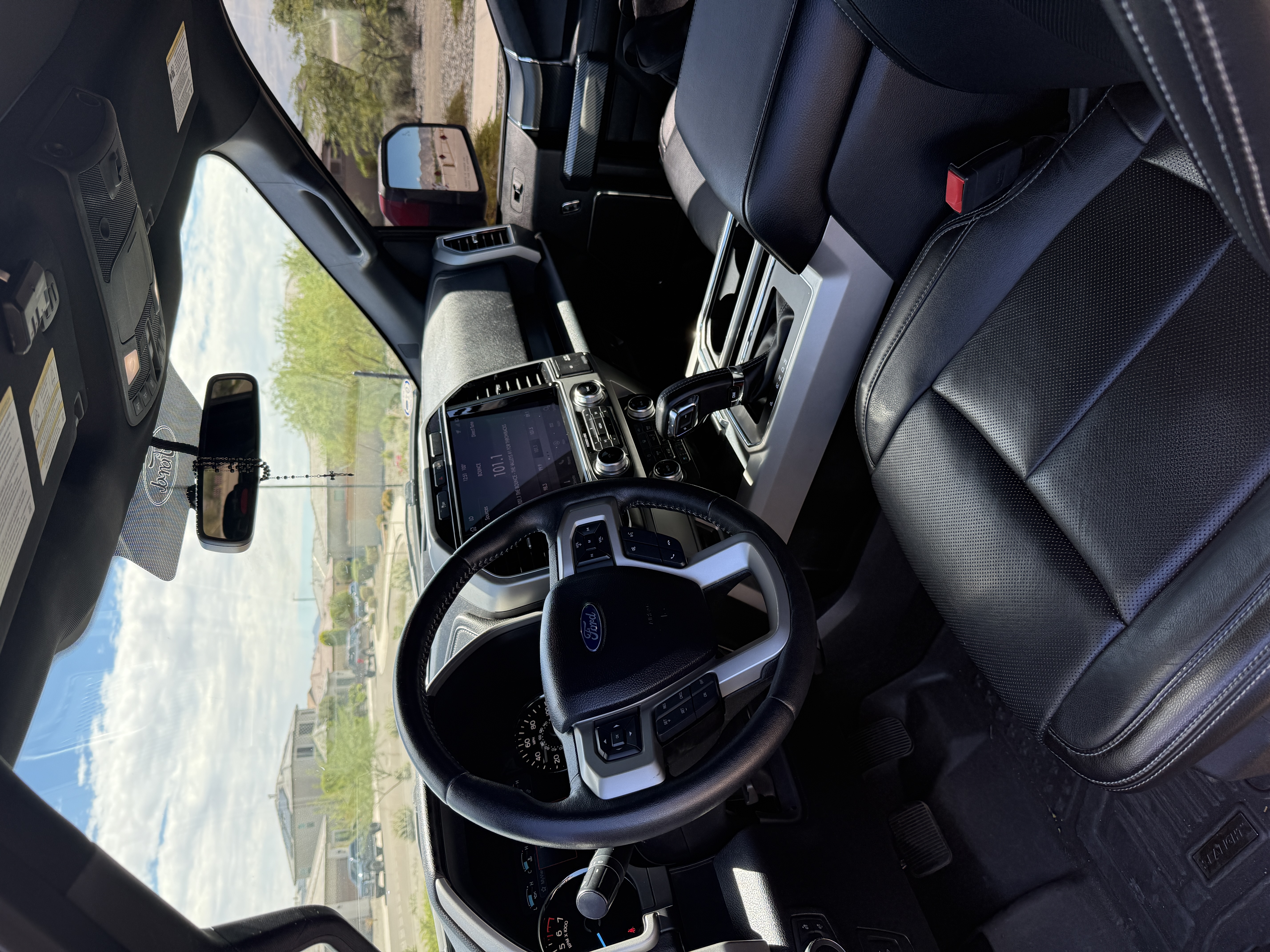 Used 2018 Ford F150 Lariat RWD image 6