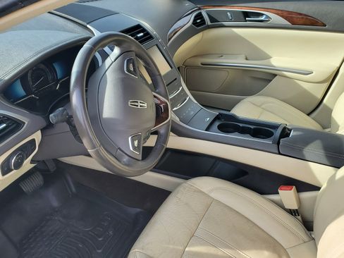 Used 2015 Lincoln MKZ Hybrid Sedan 4D w/ Equipment Group 202A Reserve image 9