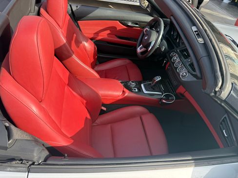 Used 2015 BMW Z4 sDrive35i image 11