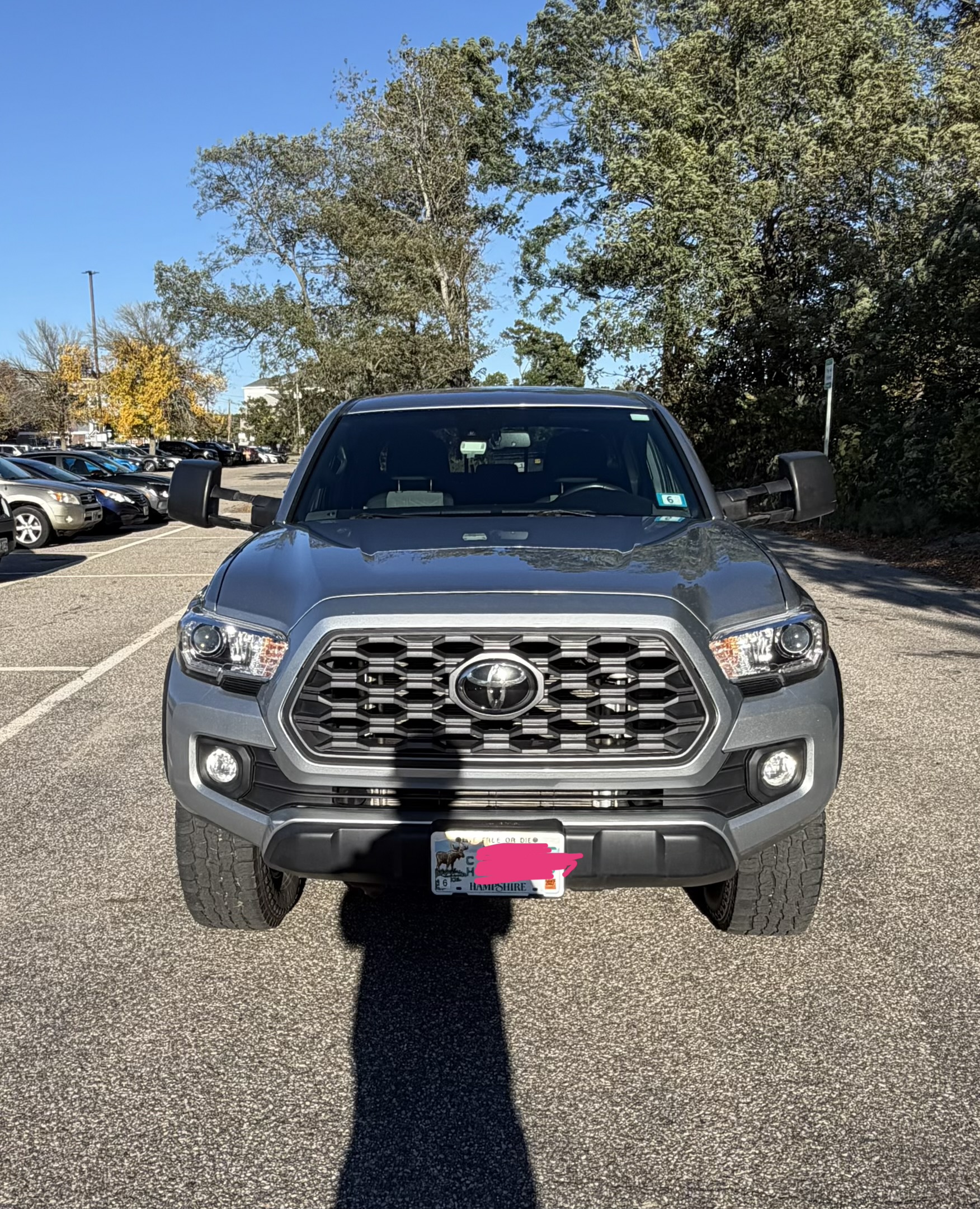 Used 2022 Toyota Tacoma TRD Off-Road w/ Technology Package AWD/4WD image 5