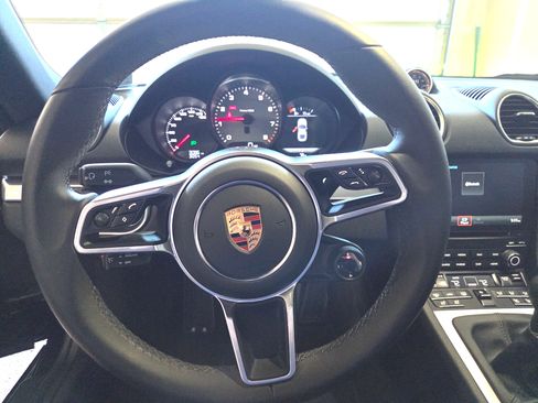 Used 2024 Porsche 718 Cayman S RWD image 16