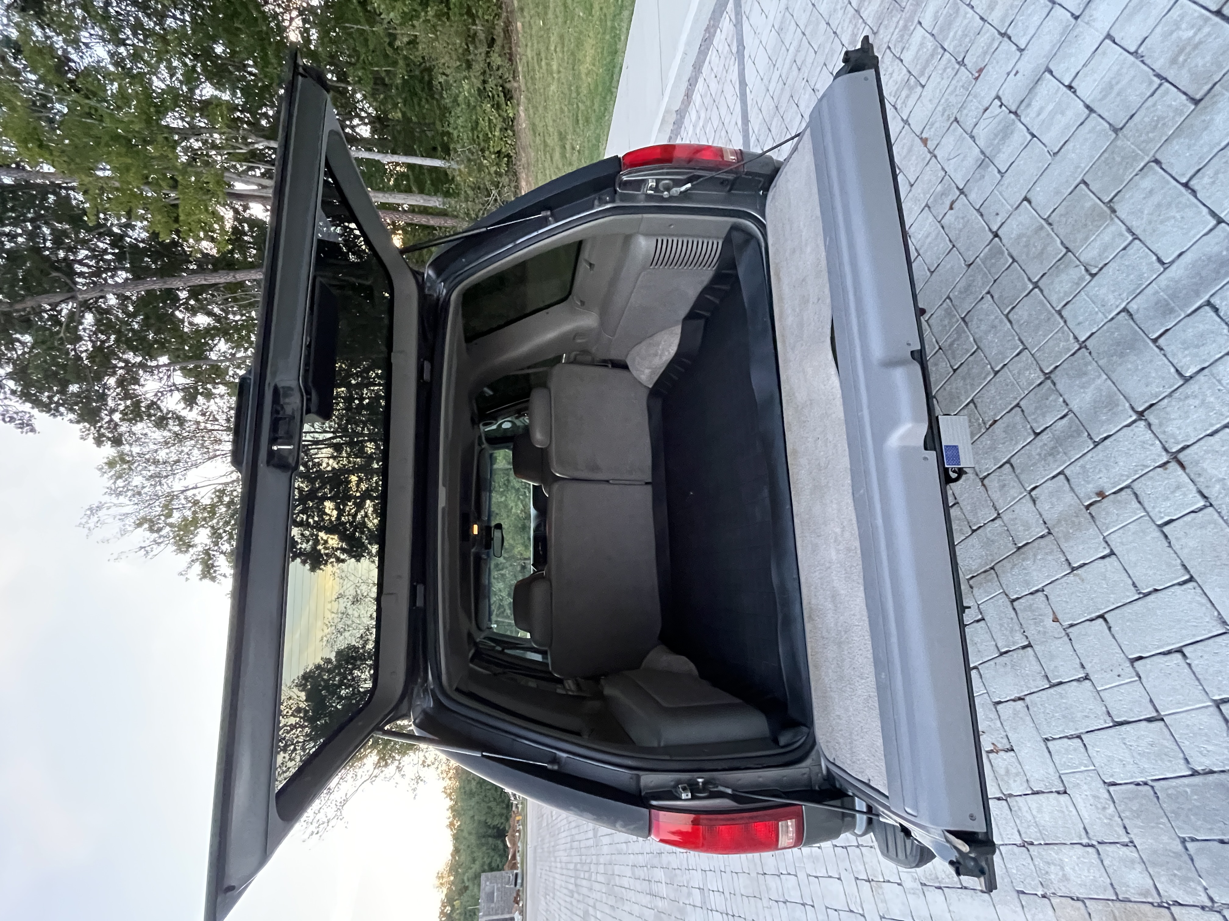Used 1999 Chevrolet Tahoe Z71 w/ Comfort & Security Pkg AWD/4WD image 18