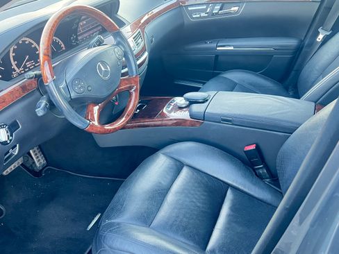 Used 2010 Mercedes-Benz S 550 image 10