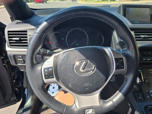 Used 2013 Lexus CT 200h w/ F Sport Pkg w/Nuluxe Trim image 5