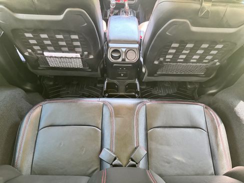 Used 2021 Jeep Wrangler Rubicon AWD/4WD image 13