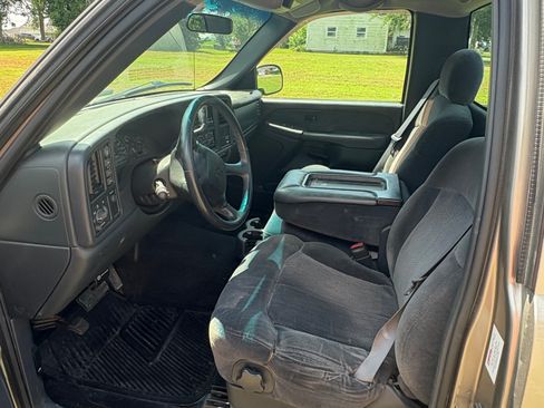 Used 2001 Chevrolet Silverado 1500 LS w/ Off-Road Chassis Pkg image 5