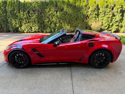 Used 2018 Chevrolet Corvette Grand Sport RWD image 30