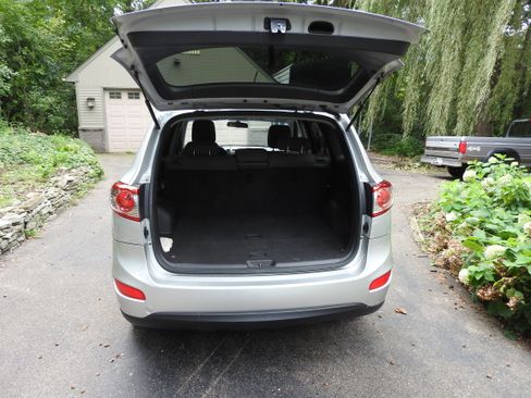 Used 2011 Hyundai Santa Fe GLS image 5