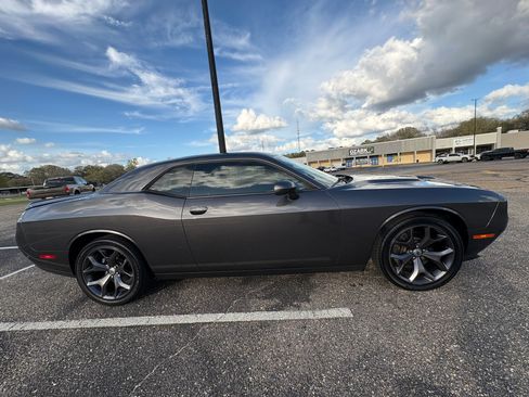 Used 2018 Dodge Challenger SXT Plus image 1