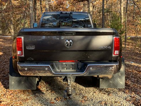 Used 2018 RAM 3500 Laramie Longhorn image 6