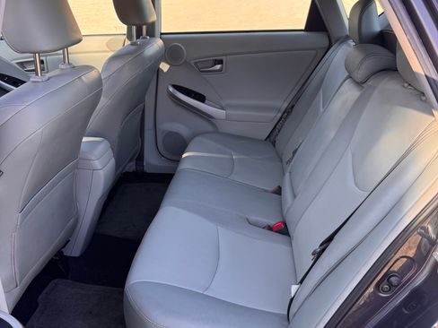 Used 2013 Toyota Prius Four FWD image 6