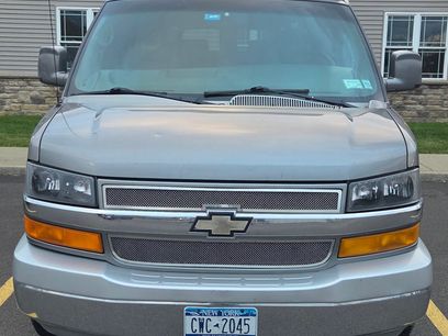 Used 2007 GMC Savana 3500 Extended Passenger w/ LT Preferred Equipment Group