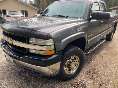 Used 2002 Chevrolet Silverado 2500 LS AWD/4WD image 4