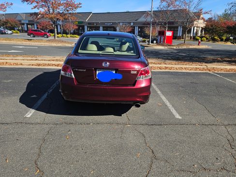 Used 2010 Honda Accord EX-L image 4