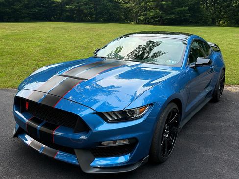 Used 2019 Ford Mustang Shelby GT350R w/ GT350R Equipment Group 920A RWD image 5