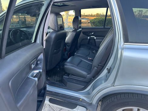 Used 2008 Volvo XC90 V8 image 2