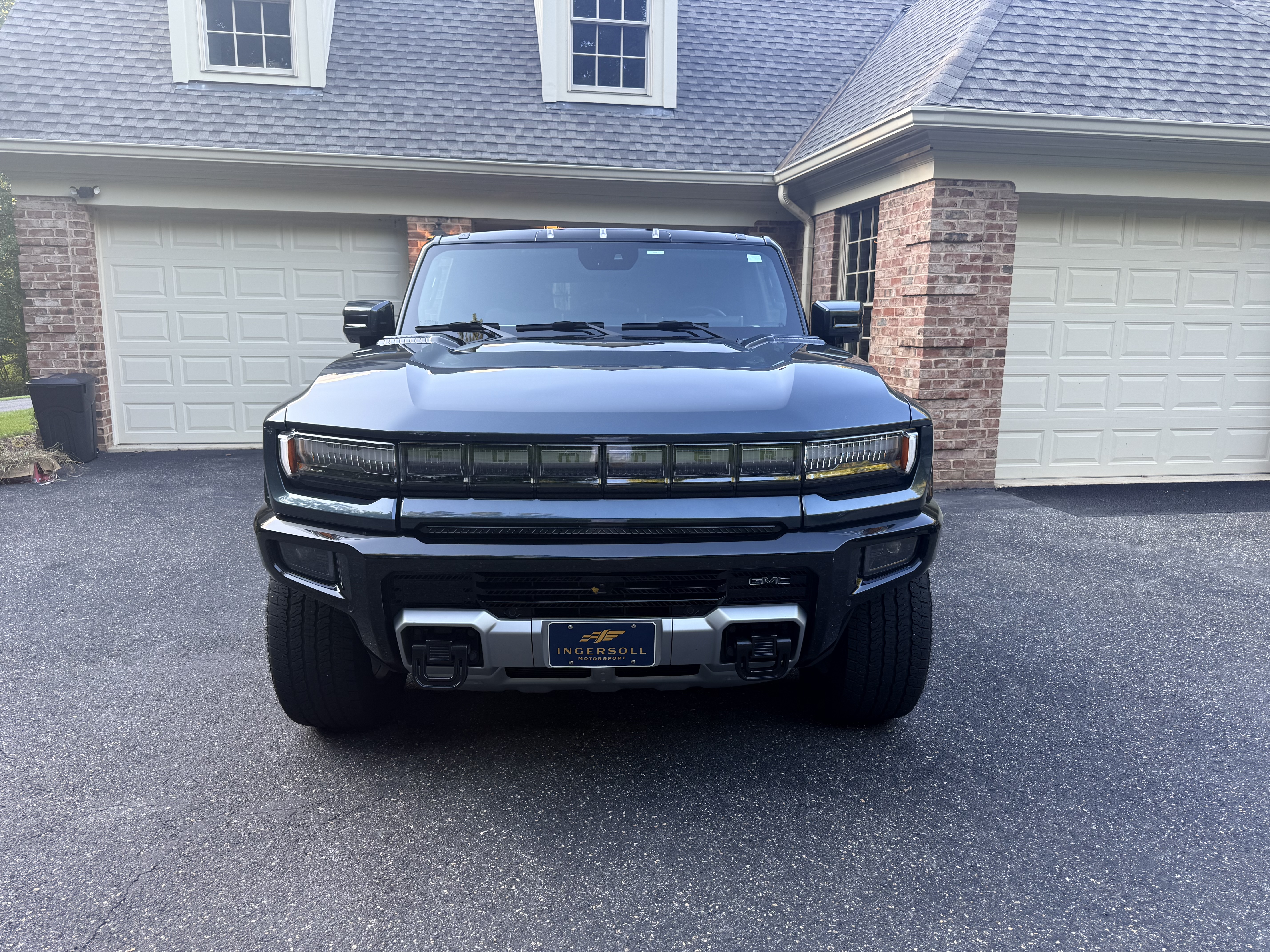 Used 2025 GMC Hummer EV 3X w/ LPO, Dark Essentials Package AWD/4WD image 2
