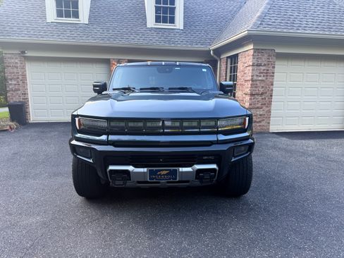 Used 2025 GMC Hummer EV 3X w/ LPO, Dark Essentials Package AWD/4WD image 4