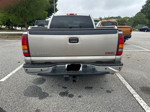 Used 2002 GMC Sierra 1500 2WD Extended Cab w/ SLT Marketing Option Pkg image 9