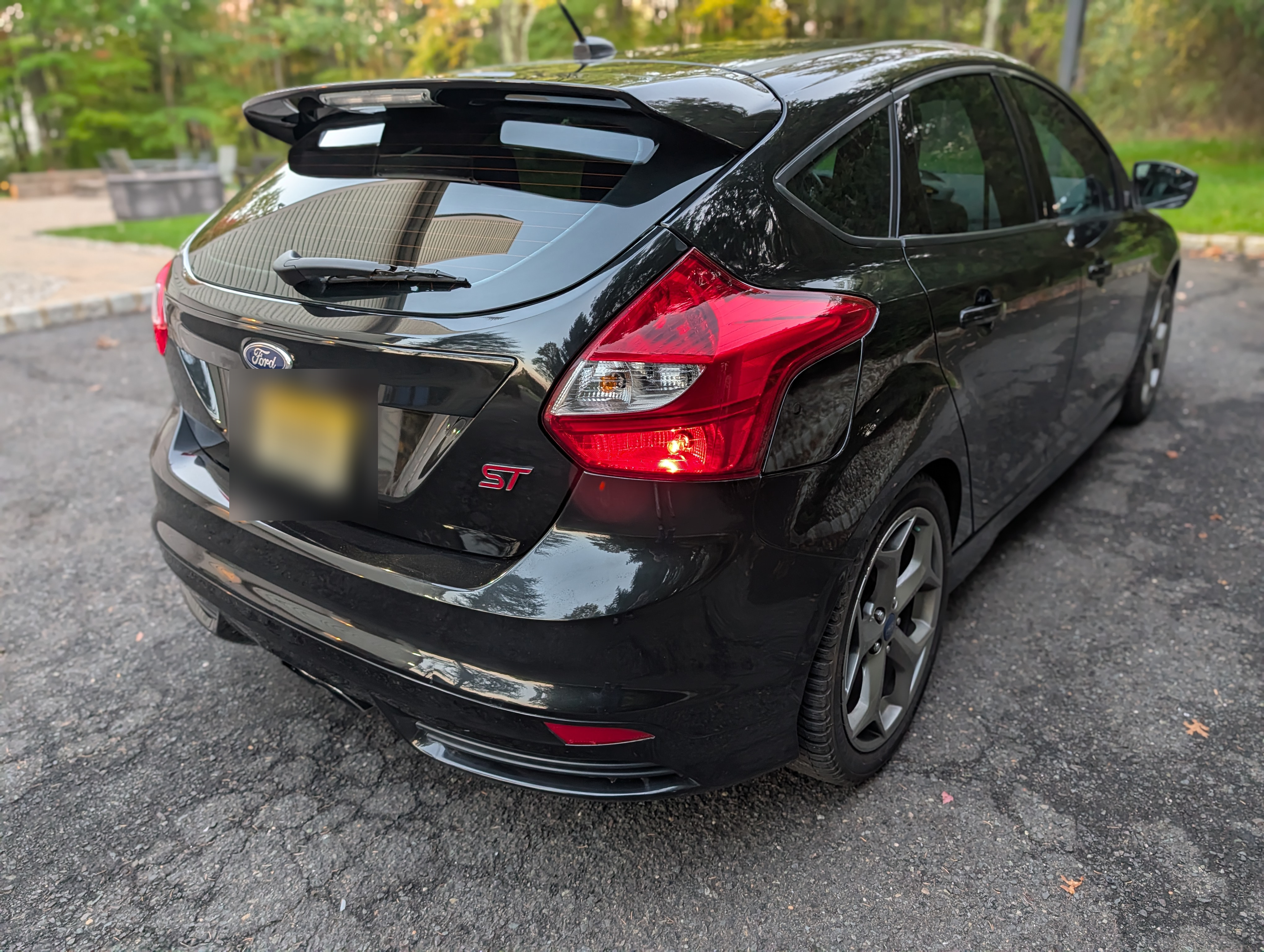 Used 2014 Ford Focus ST w/ Equipment Group 202A FWD image 11