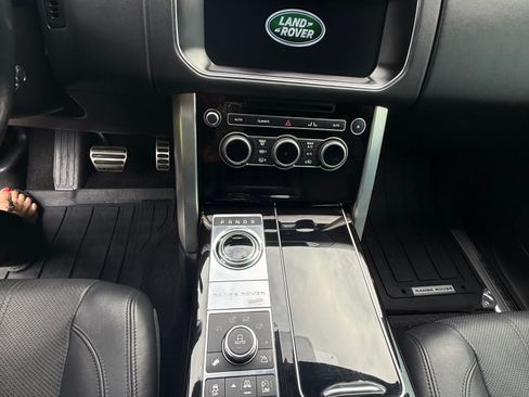 Used 2017 Land Rover Range Rover Supercharged image 18