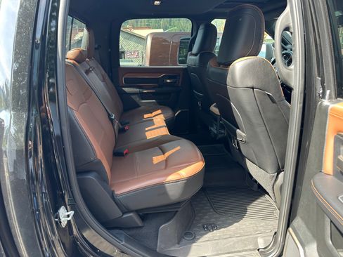 Used 2023 RAM 2500 Limited AWD/4WD image 10